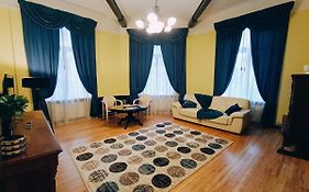 Riverside Old Town Spacious One Bedroom Apartment Few Steps From Dome Square And Cathedral